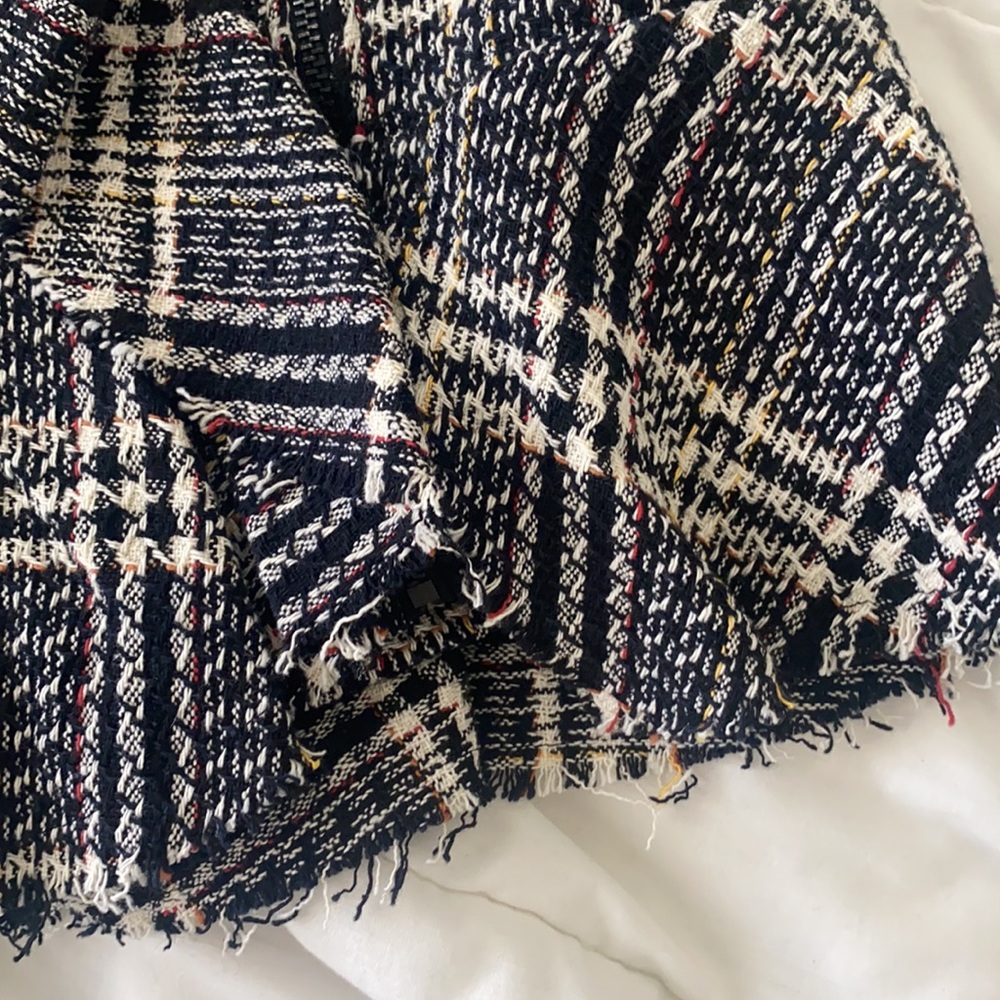 Zara Trafaluc Collection Mini Skirt Tweed Frayed assymetric Ruffle hem Small - Picture 6 of 9